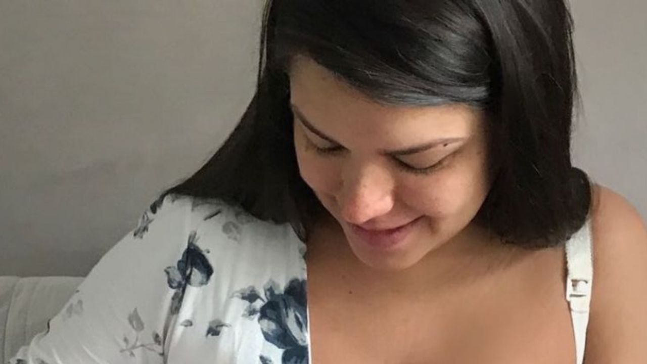 Thais Fersoza faz desabafo sobre dificuldades da amamentação e relembra: “Não durou tanto quanto eu queria”