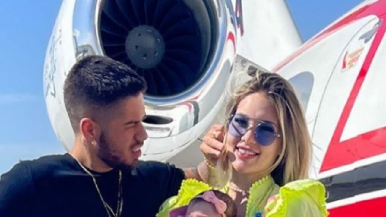 Zé Felipe e Virgínia Fonseca embarcam em jatinho particular e look da filha rende elogios: “Não tô sabendo lidar”