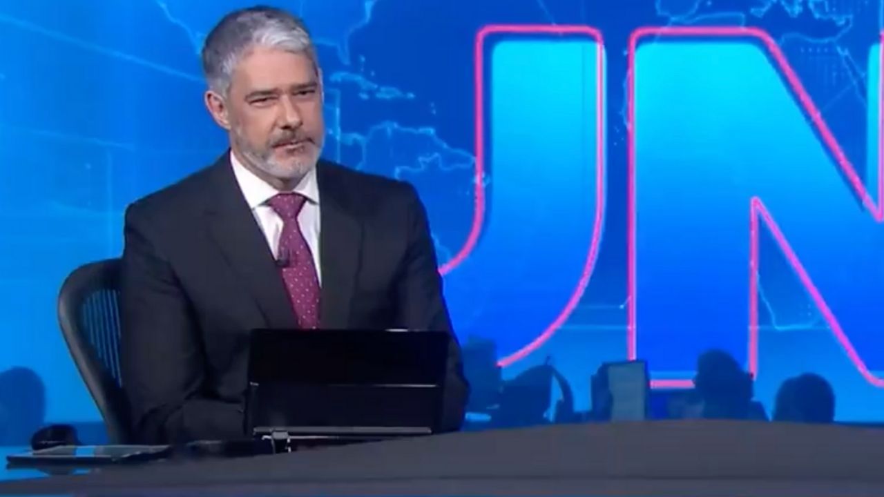 Deu branco? William Bonner faz cara de paisagem e quase esquece do ‘boa noite’ no encerramento do ‘JN’