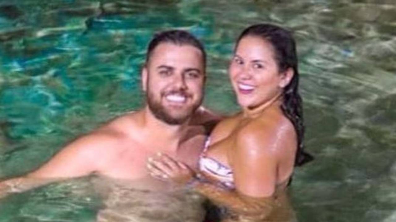 Em banho com a esposa, Zé Neto fica ‘animado’ e volume generoso na bermuda rouba a cena: “Anaconda”