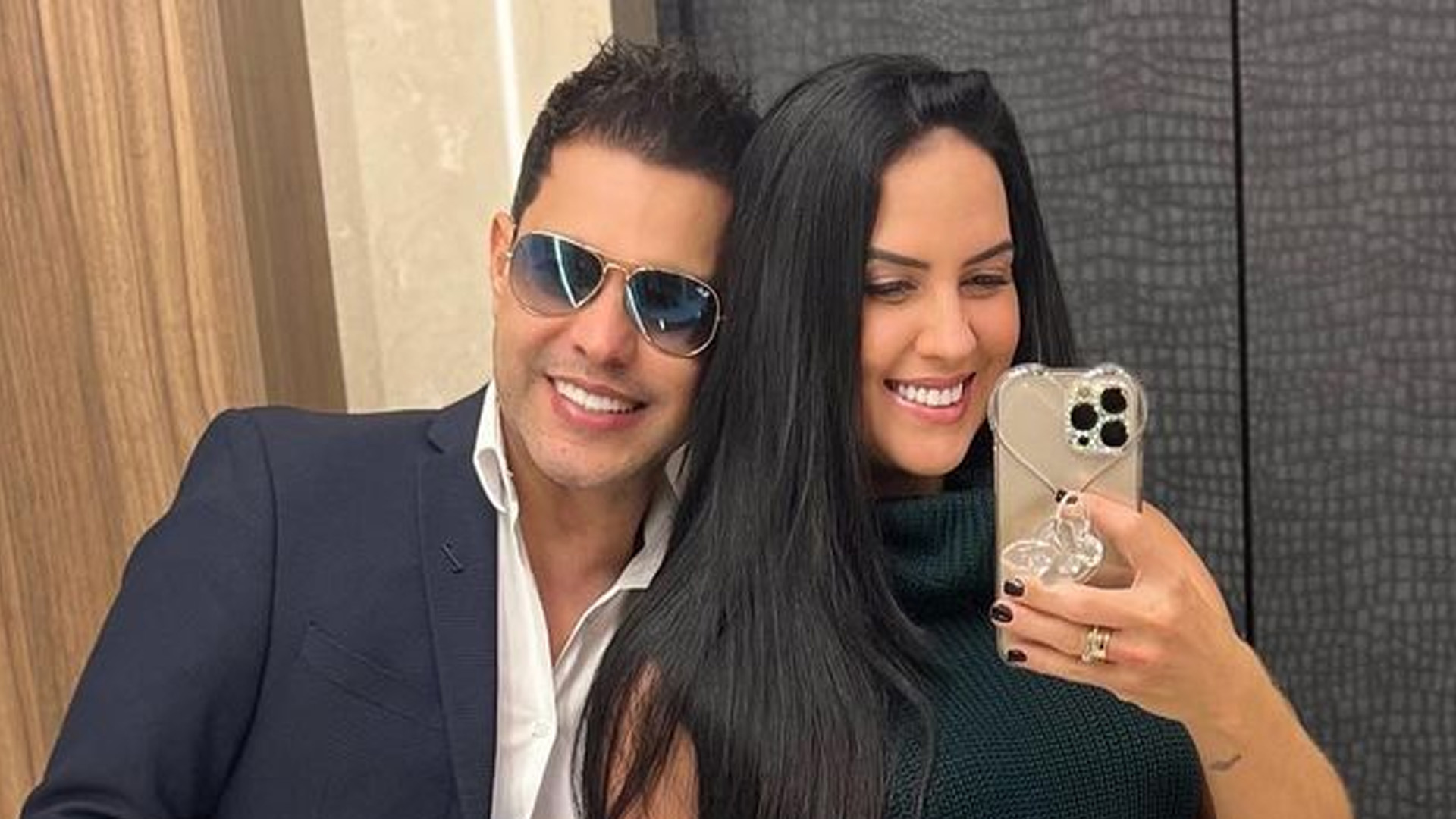 Graciele Lacerda capricha com vestido curtíssimo para noite com Zezé di Camargo: “Partiu”
