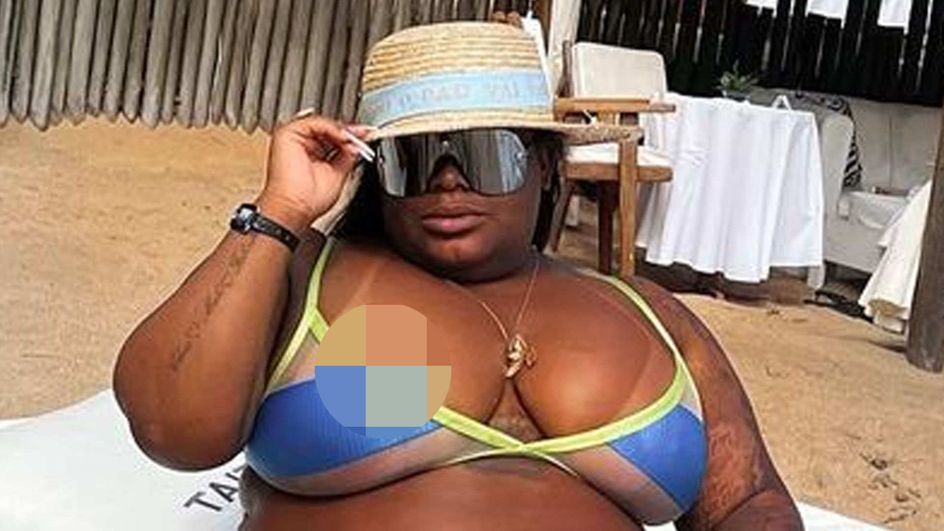 Jojo Todynho deixa mamilo à mostra ao escolher biquíni bem pequenininho: “Gostosa”