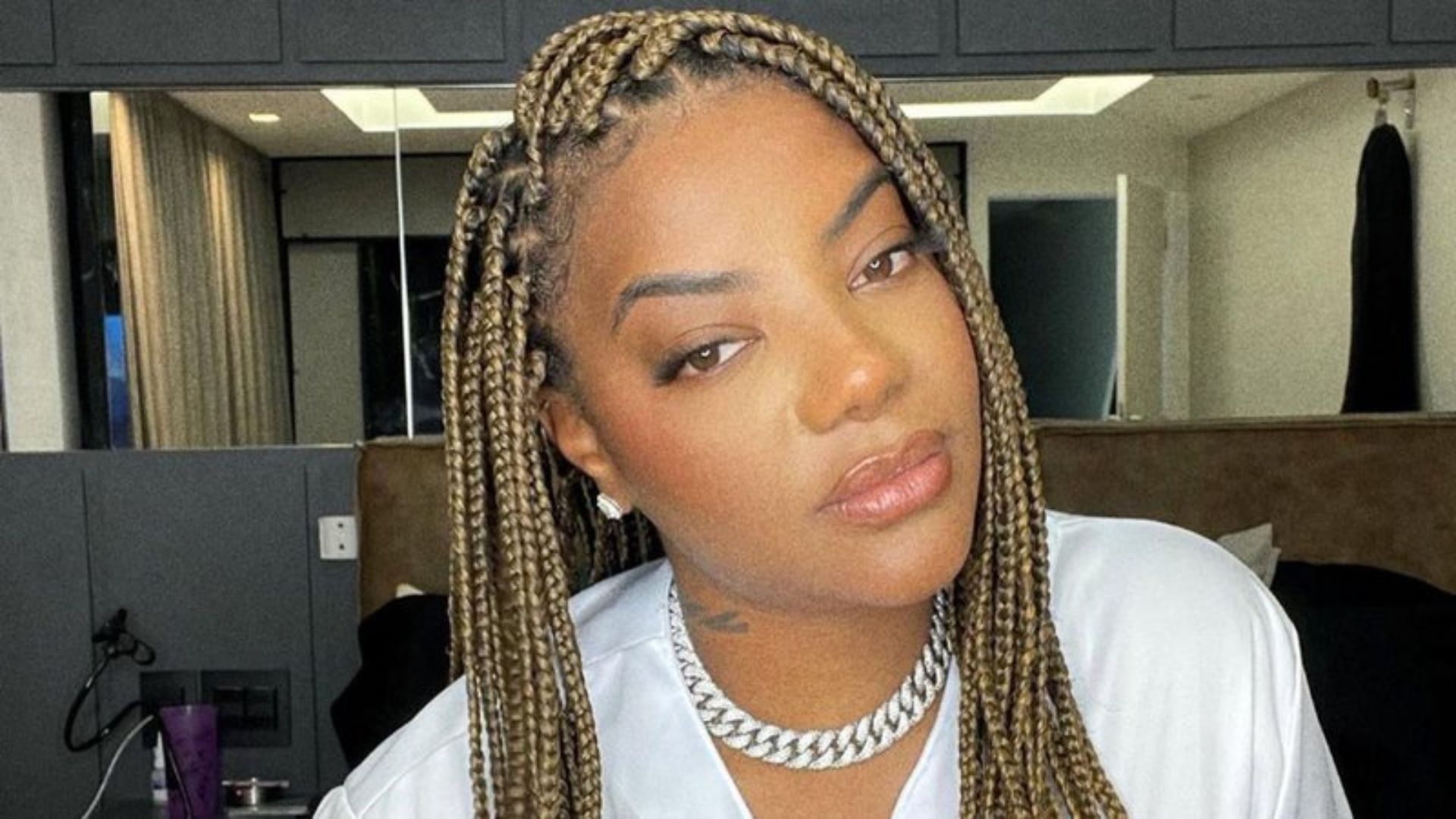 Equipe de Ludmilla esculacha contratante após show: “Nunca passamos por situação semelhante”