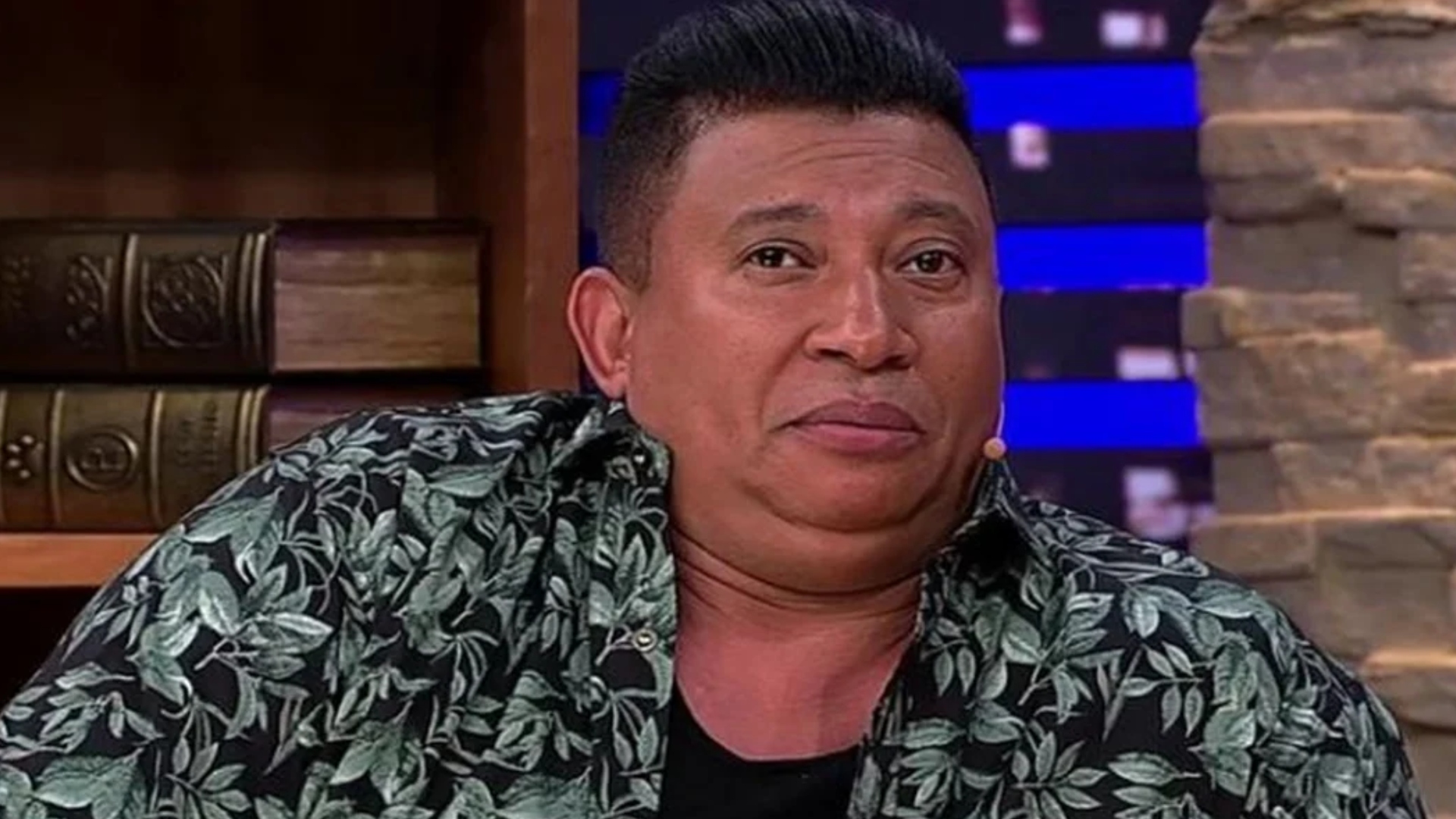 Após ser acusado de homofobia, humorista Pedro Manso se pronuncia: “Eu amo os gays”