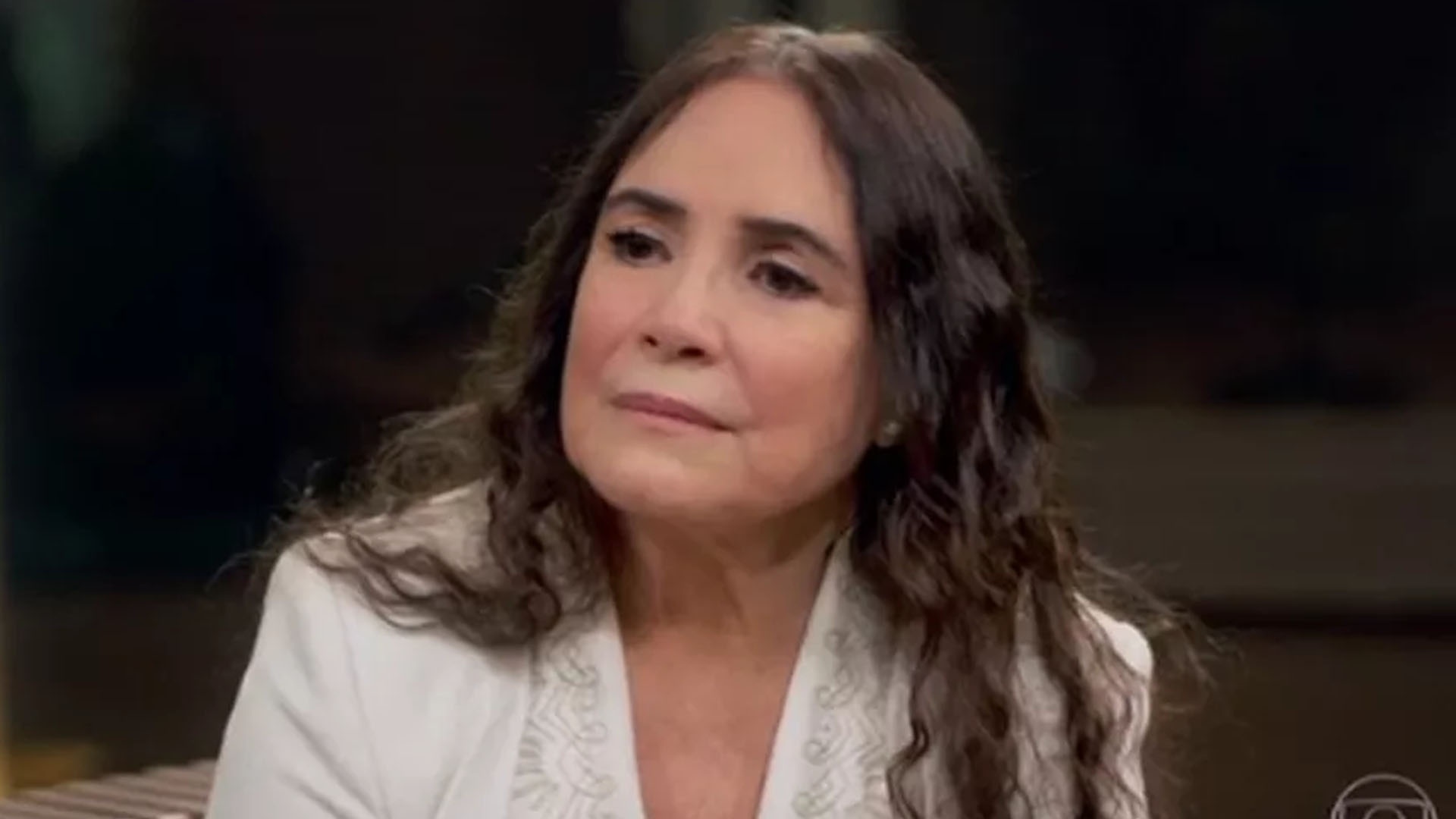 Regina Duarte detona artistas por posicionamento em eleição e confessa: “Eu tenho medo”
