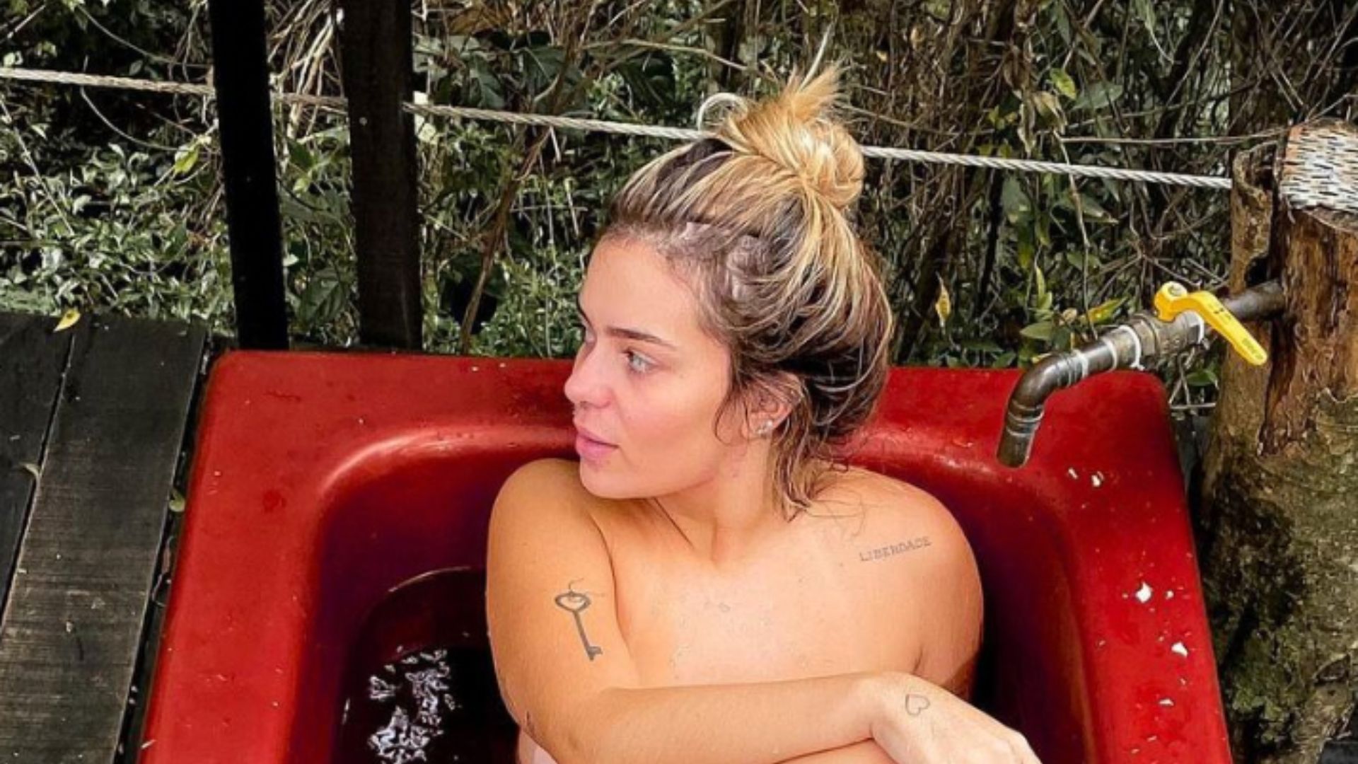 Ex-BBB Viih Tube posa totalmente nua para comemorar seus 22 anos: “Novo ciclo”