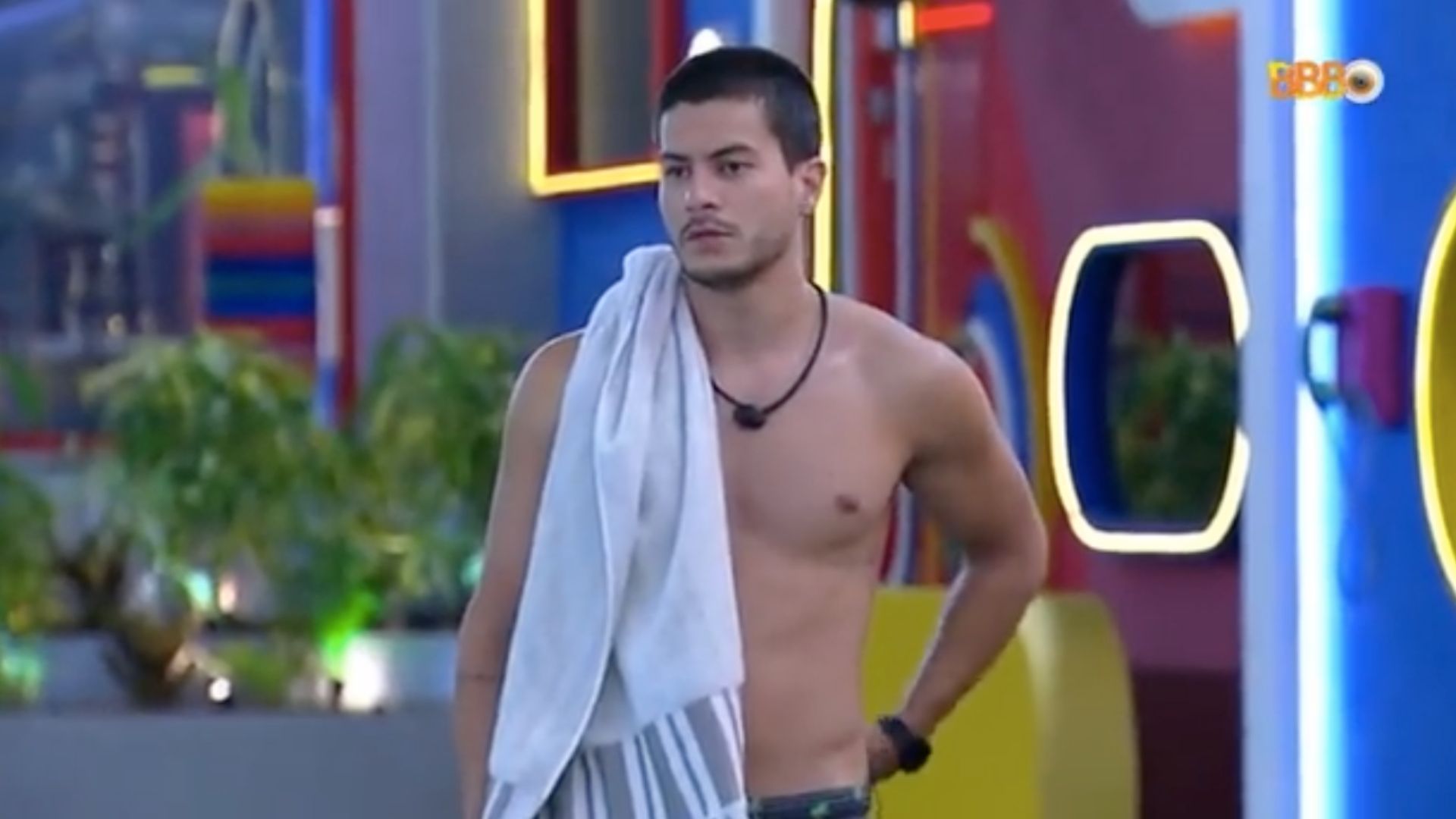 BBB22: Arthur Aguiar lamenta: “Ninguém nunca votou pra me salvar”
