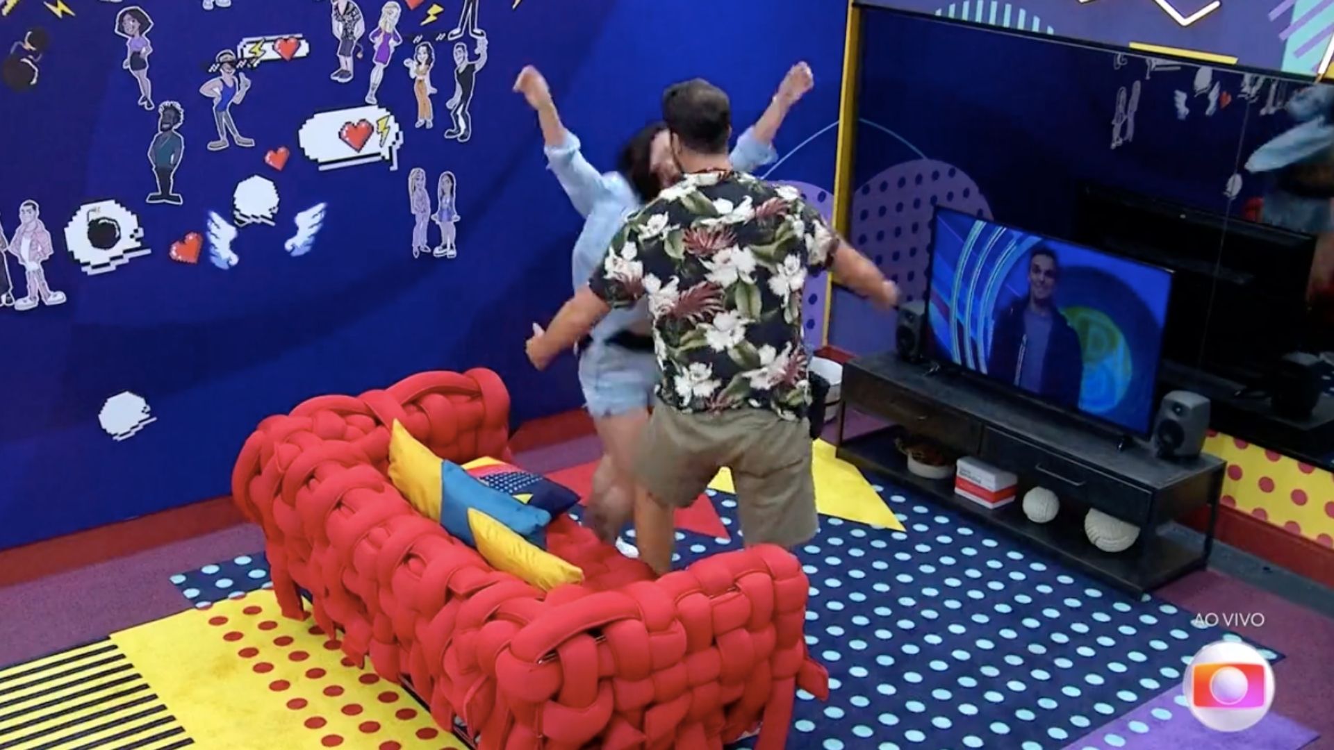 BBB22: Gustavo e Larissa, da Casa de Vidro, entram oficialmente no reality