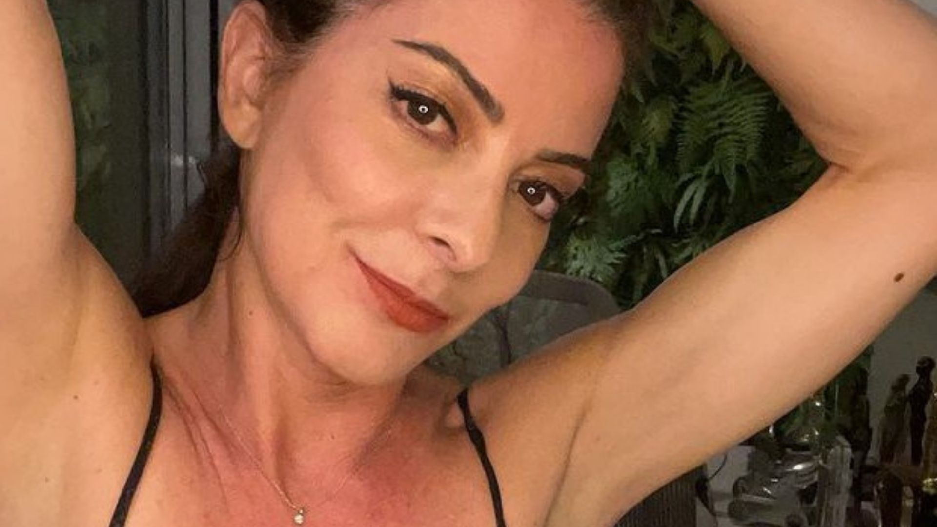 Ana Paula Padrão revela que não usa mais sutiã: “Eu cansei”