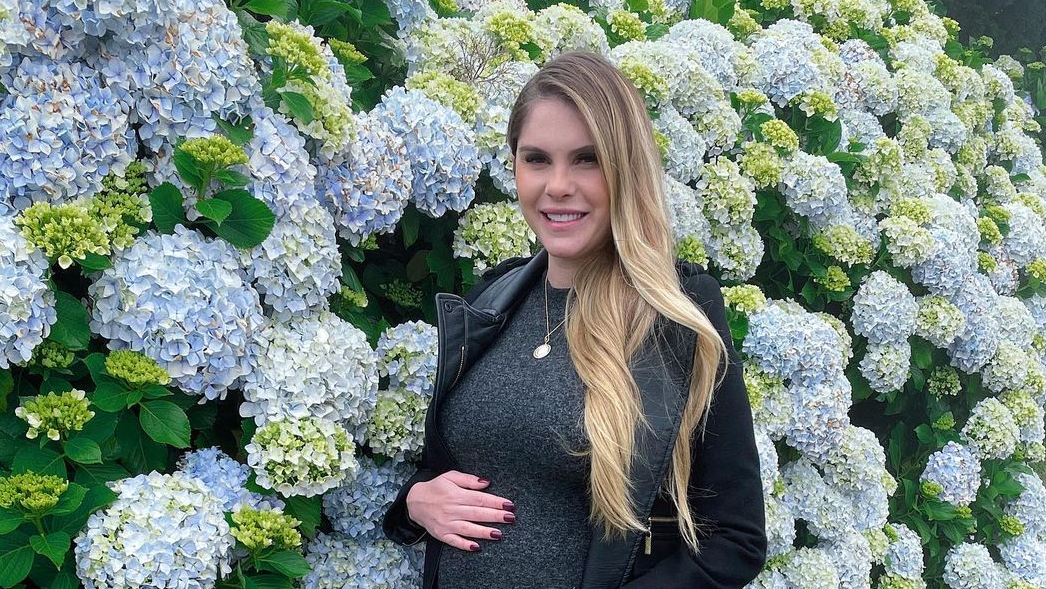 Bárbara Evans compra escultura em homenagem ao filho que perdeu: “Para sempre”