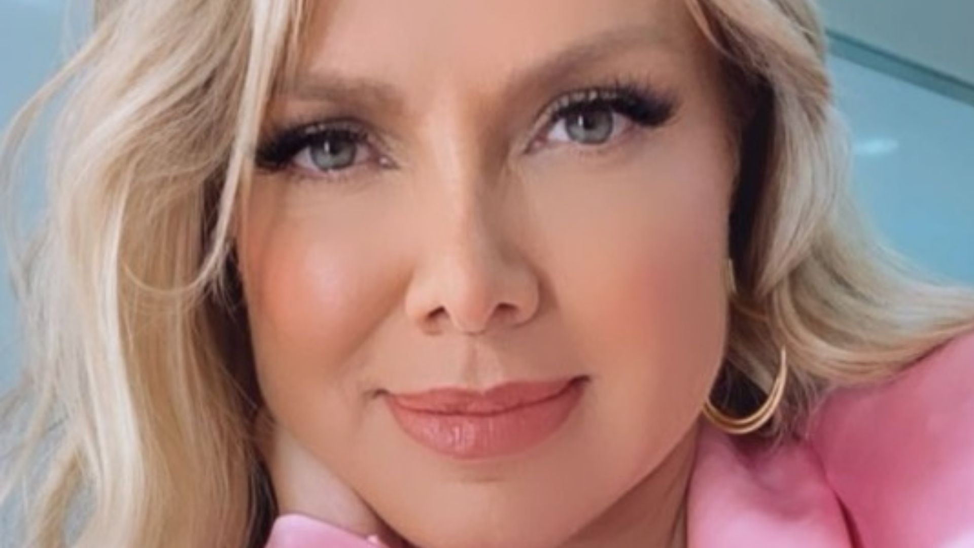 Eliana revela arrependimento após cirurgia plástica: “Não faria de novo”