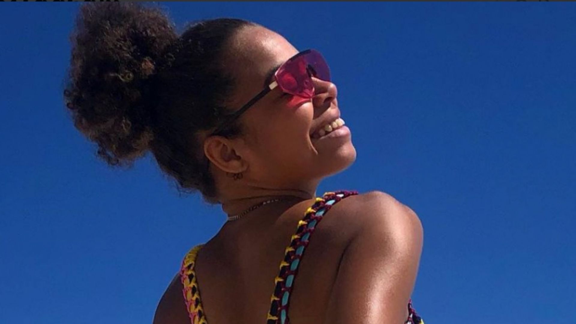 Filha de Adriana Bombom e Dudu Nobre surge de biquíni: “Bumbum perfeito”