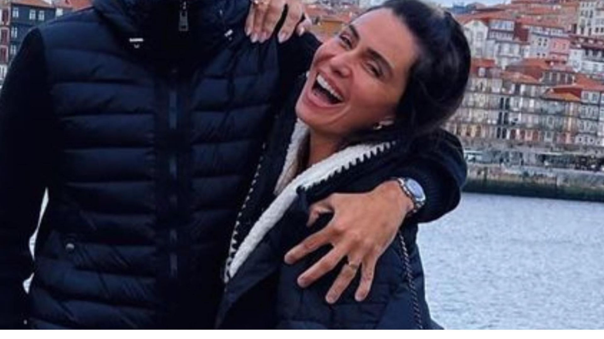 Em momento raro, Giovanna Antonelli troca beijão de cinema com o marido: “Amor”