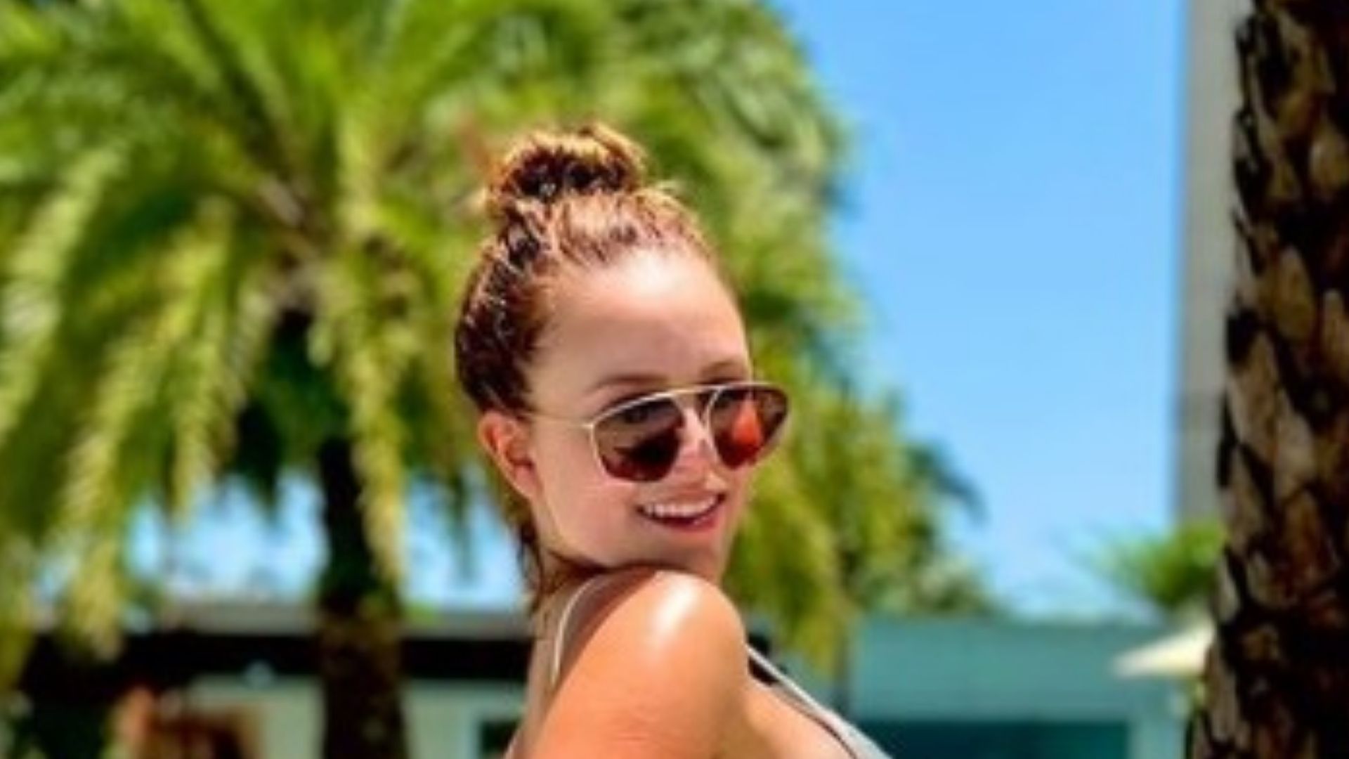 Larissa Manoela usa biquíni fininho e ostenta silhueta impressionante: “Fenômeno”