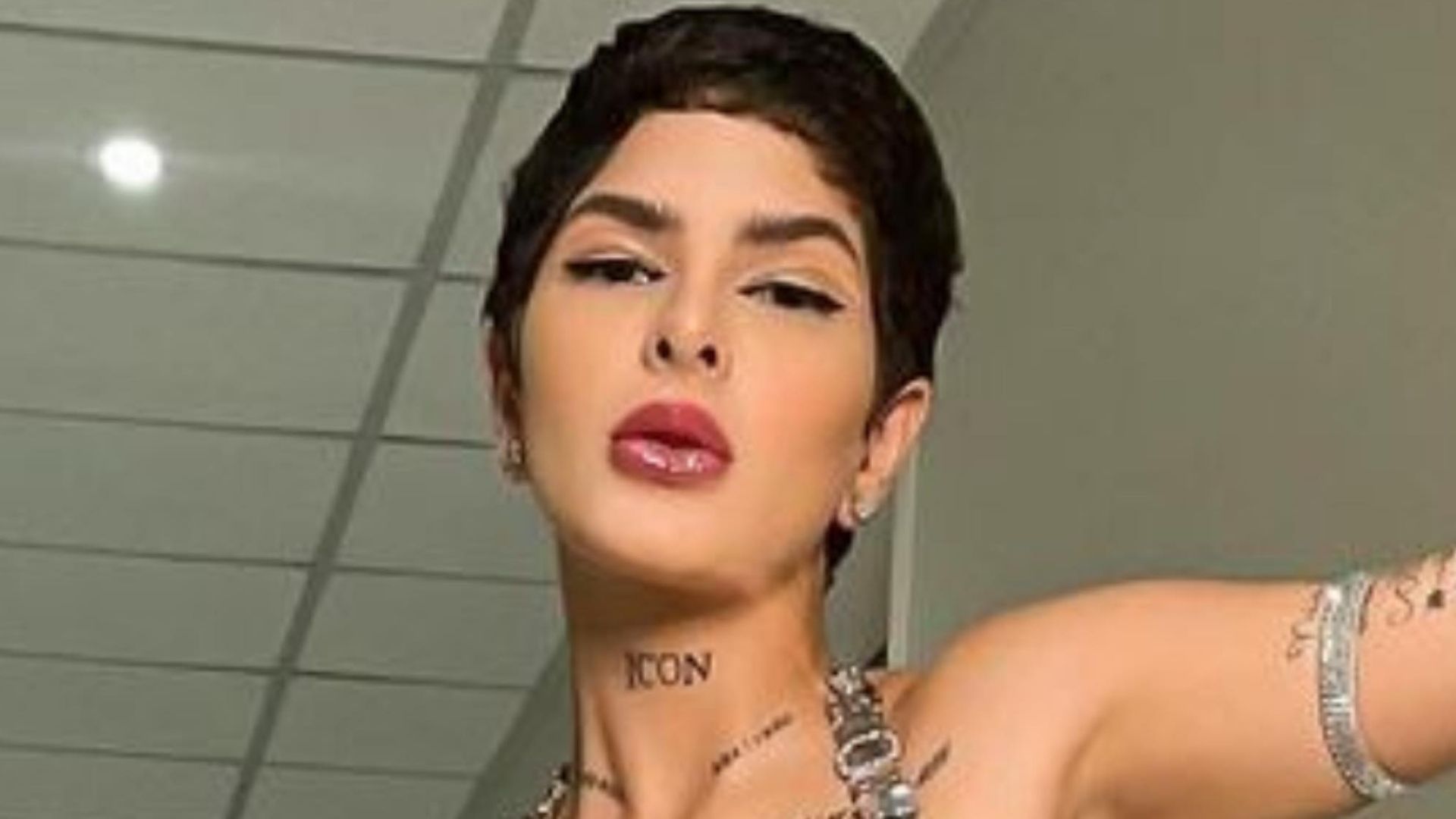 Após ficar 9 horas no salão, Lary Bottino mostra visual inacreditável: “Uma luta”