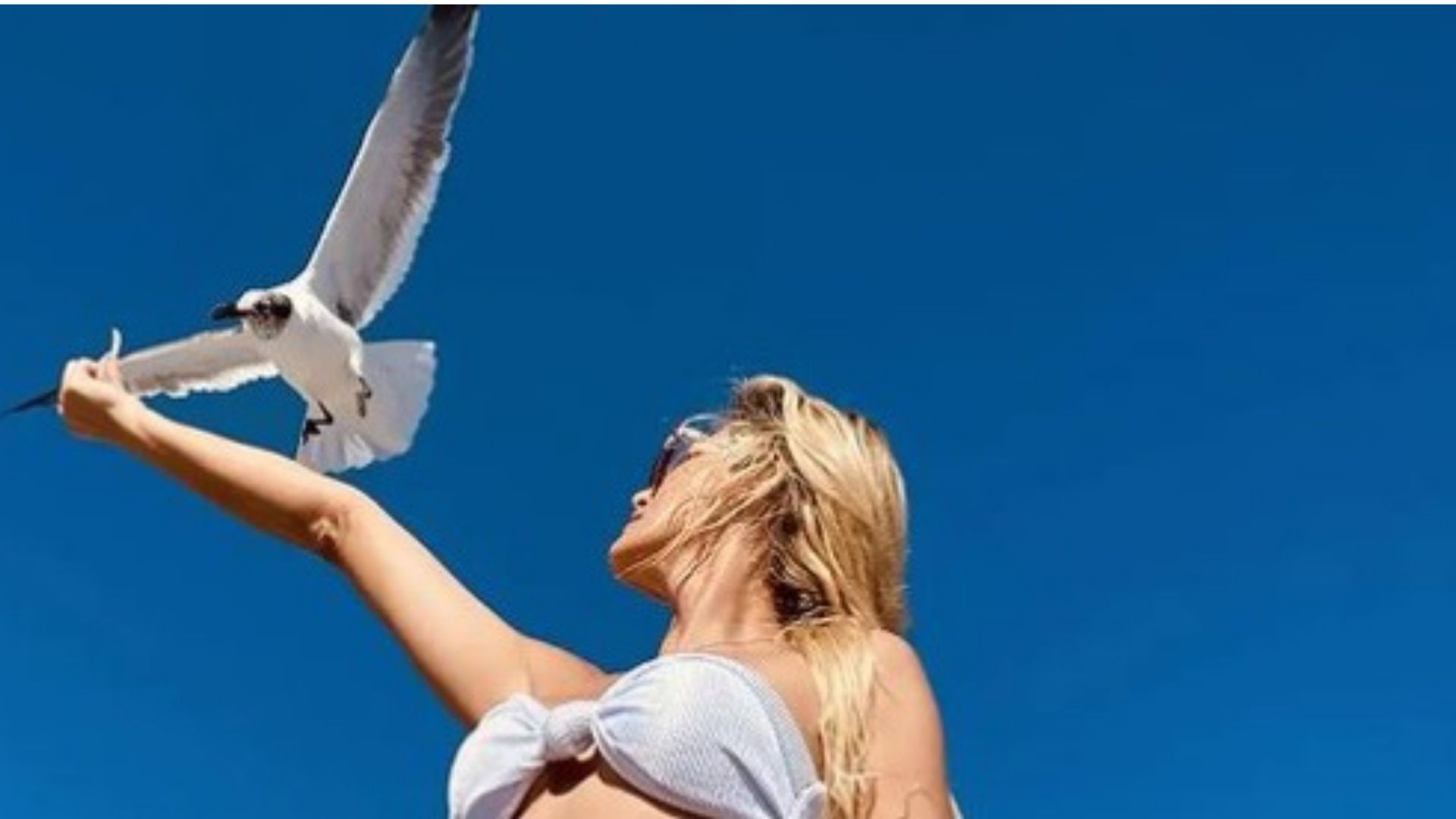 De biquíni, Lívia Andrade não poupa fãs e ostenta corpo seco: “Espetacular”