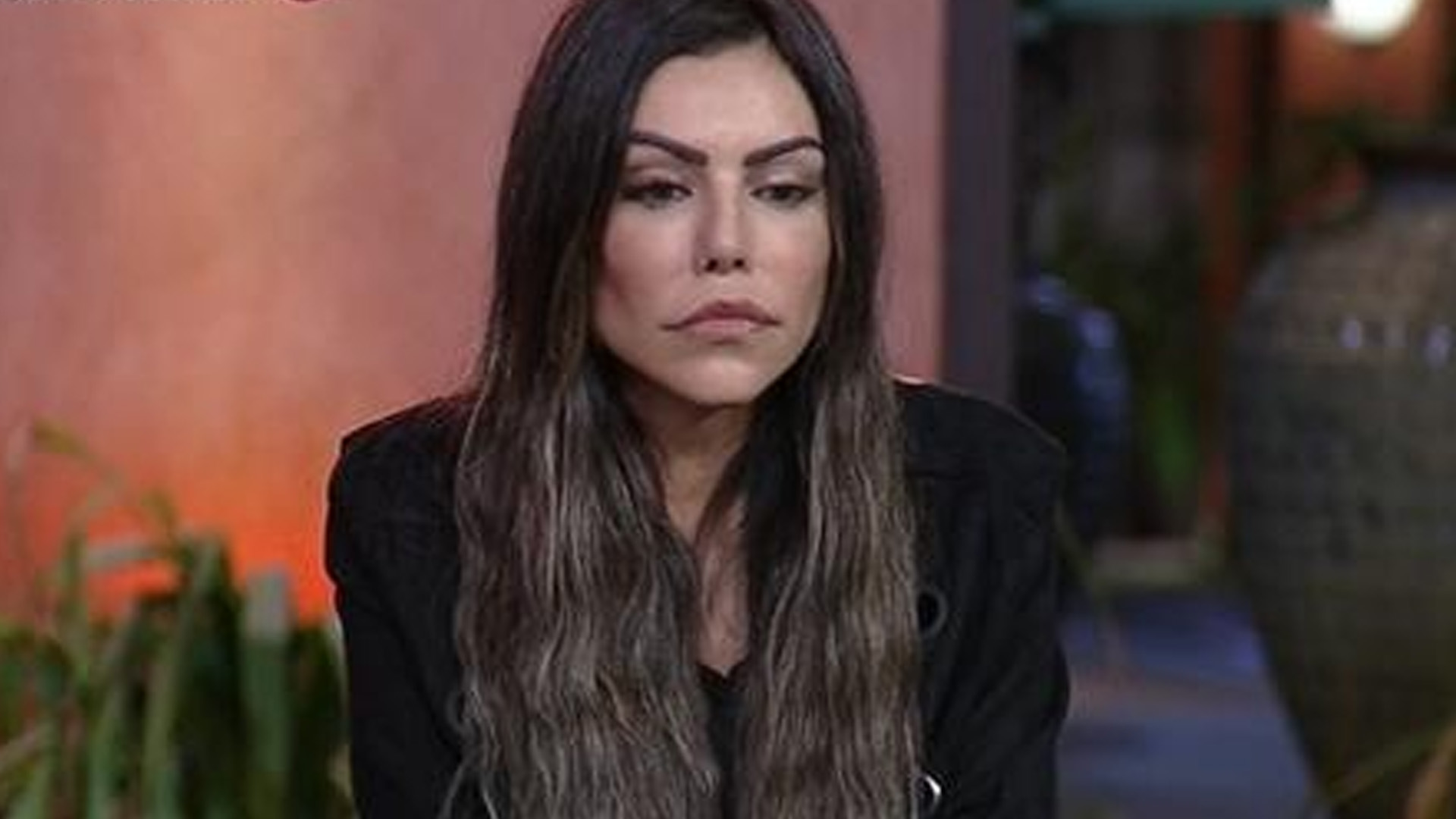A Fazenda 13: Liziane Gutierrez tem presença banida pela RecordTV após barraco