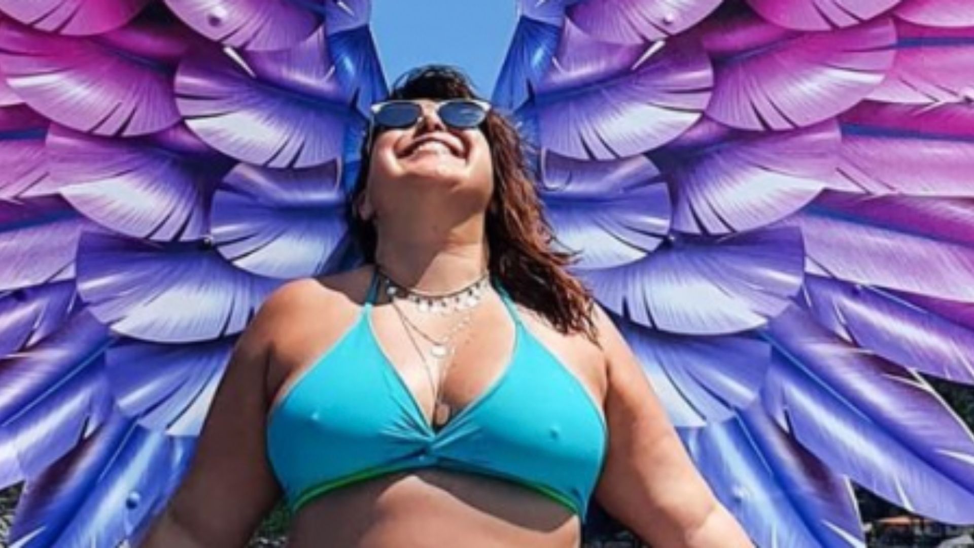 Mariana Xavier exibe corpo real em foto de biquíni: “Inspiração”