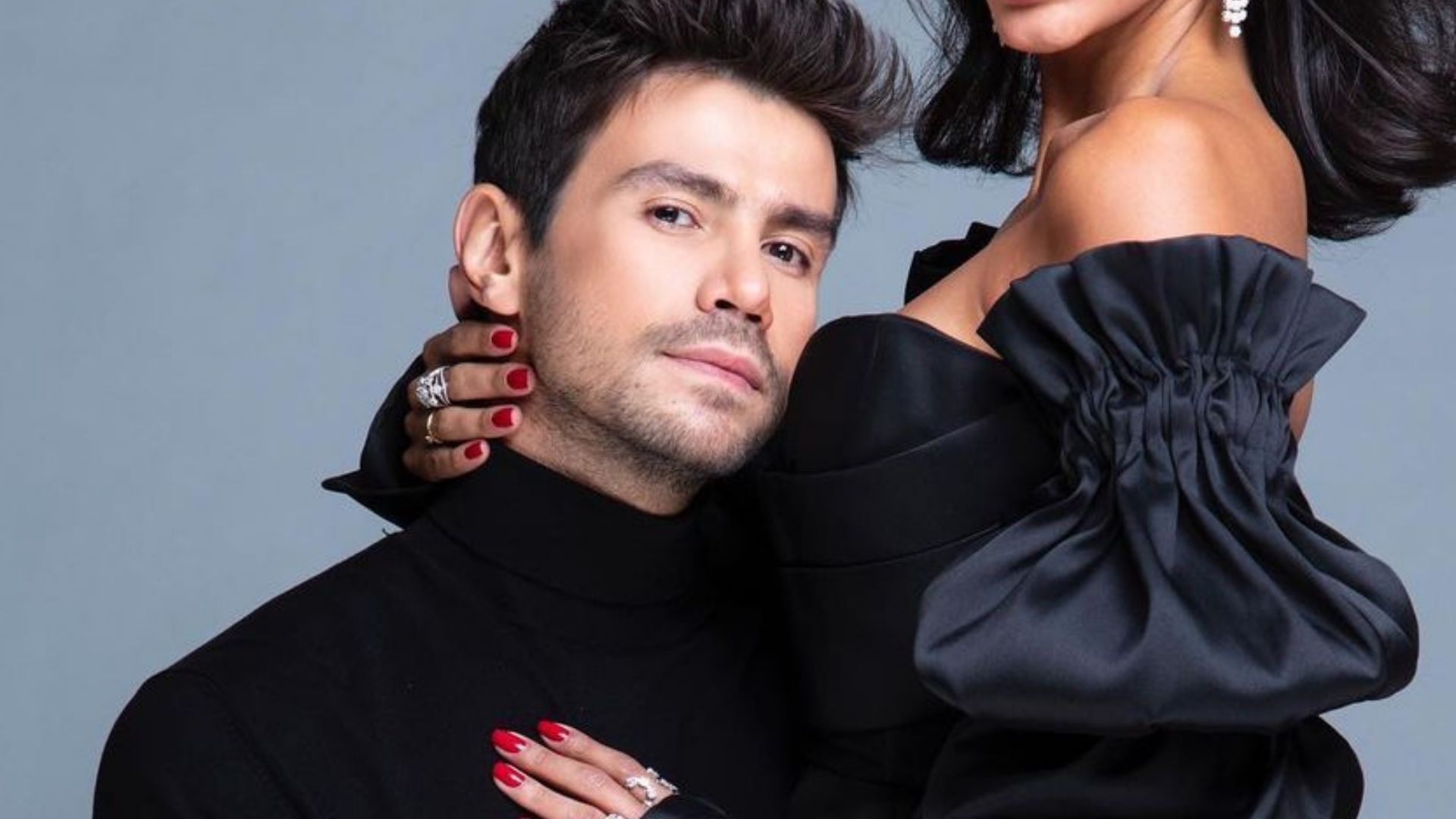Mariano comemora 11 meses de namoro com Jakelyne Oliveira: “Fácil amar você”