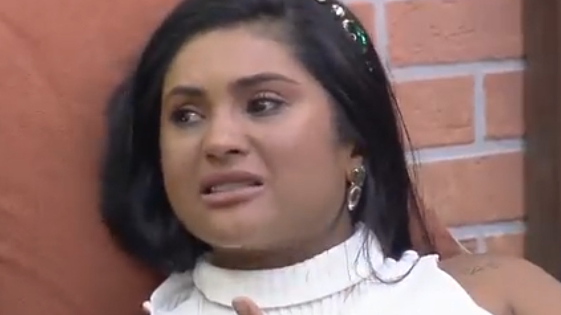 A Fazenda 13: Mileide Mihaile chora após críticas de Solange Gomes: “Meu filho precisa de paz”