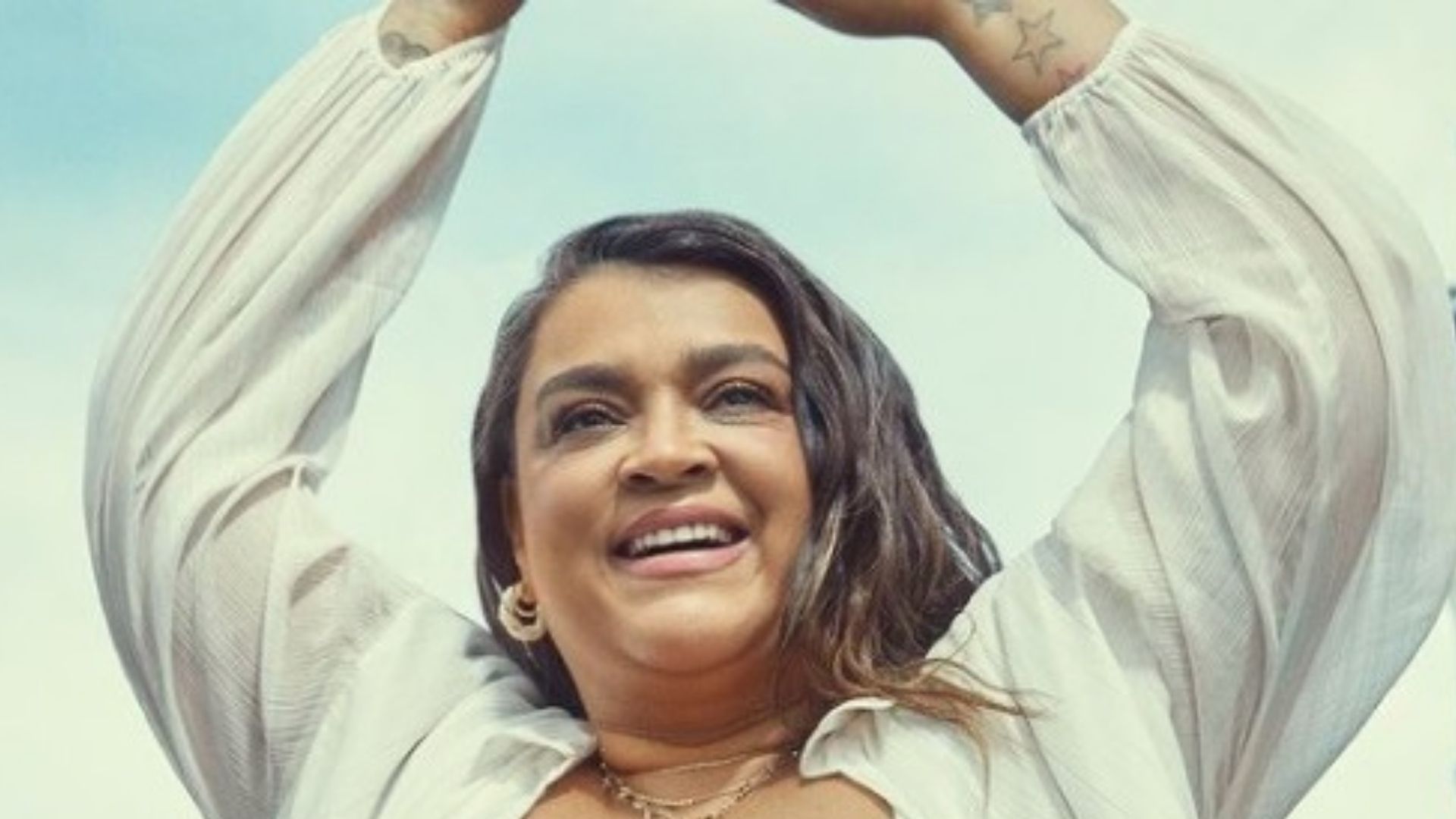 Preta Gil exibe corpão e curvas reais em clique de biquíni: “Tão linda”
