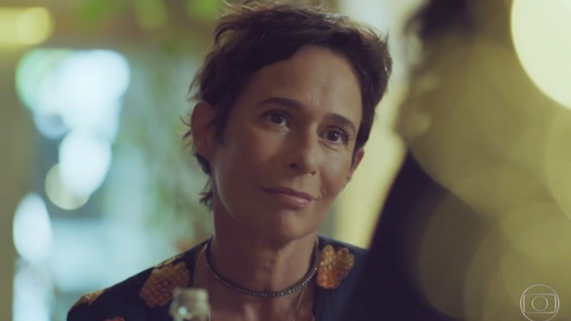 Um Lugar ao Sol: Rebeca não resiste e vai para cama com Felipe: “Adorei”