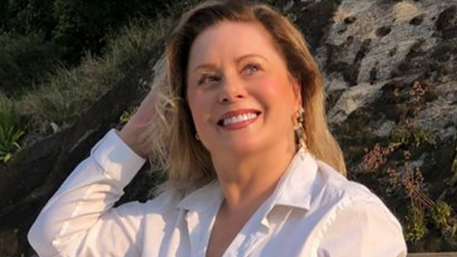 Vera Fischer publica foto raríssima do filho mais novo e se declara: “Honesto”