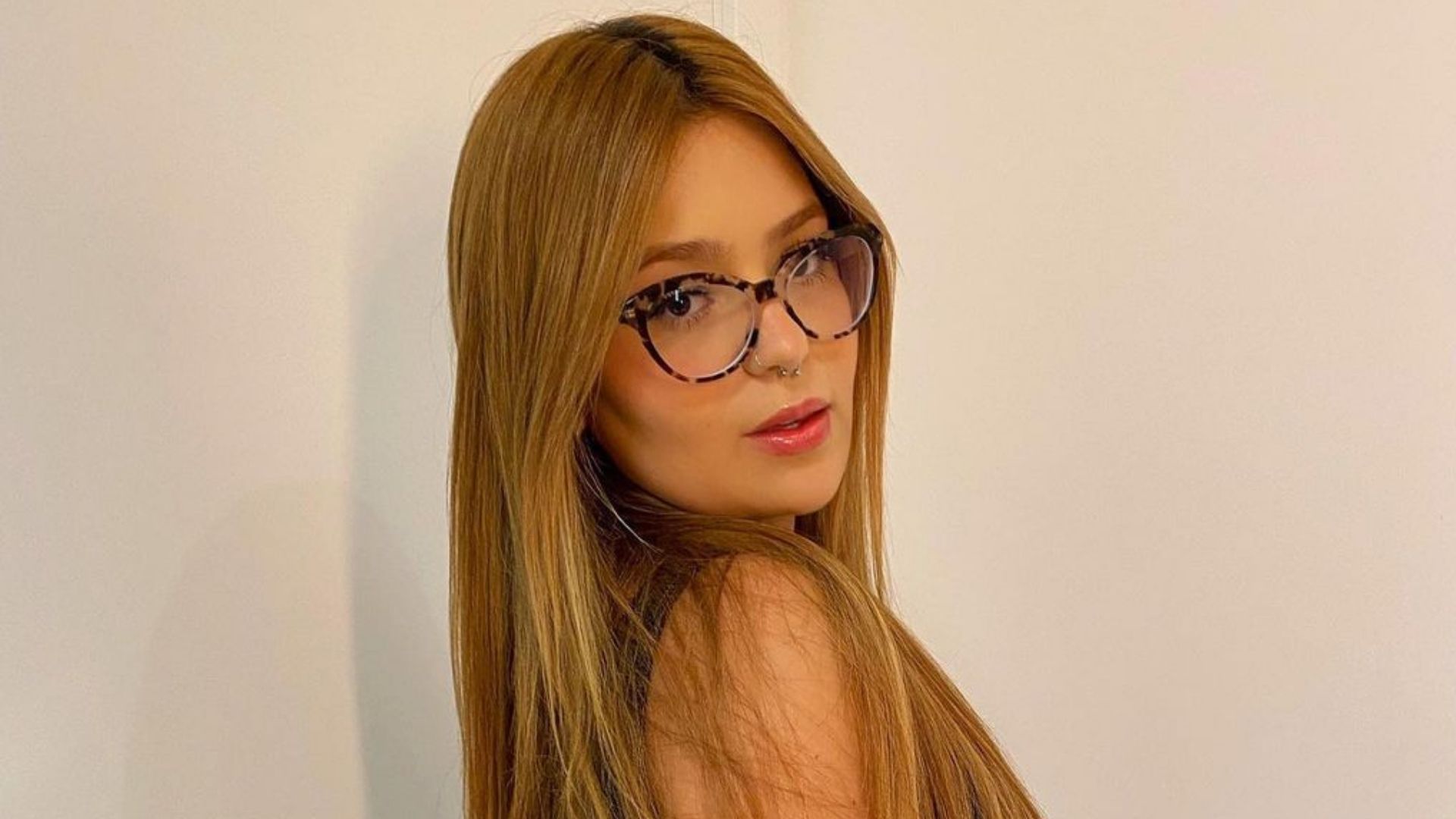 O que rolou? Ex-BBB Viih Tube intriga fãs com indireta: “Com ex não se brinca”