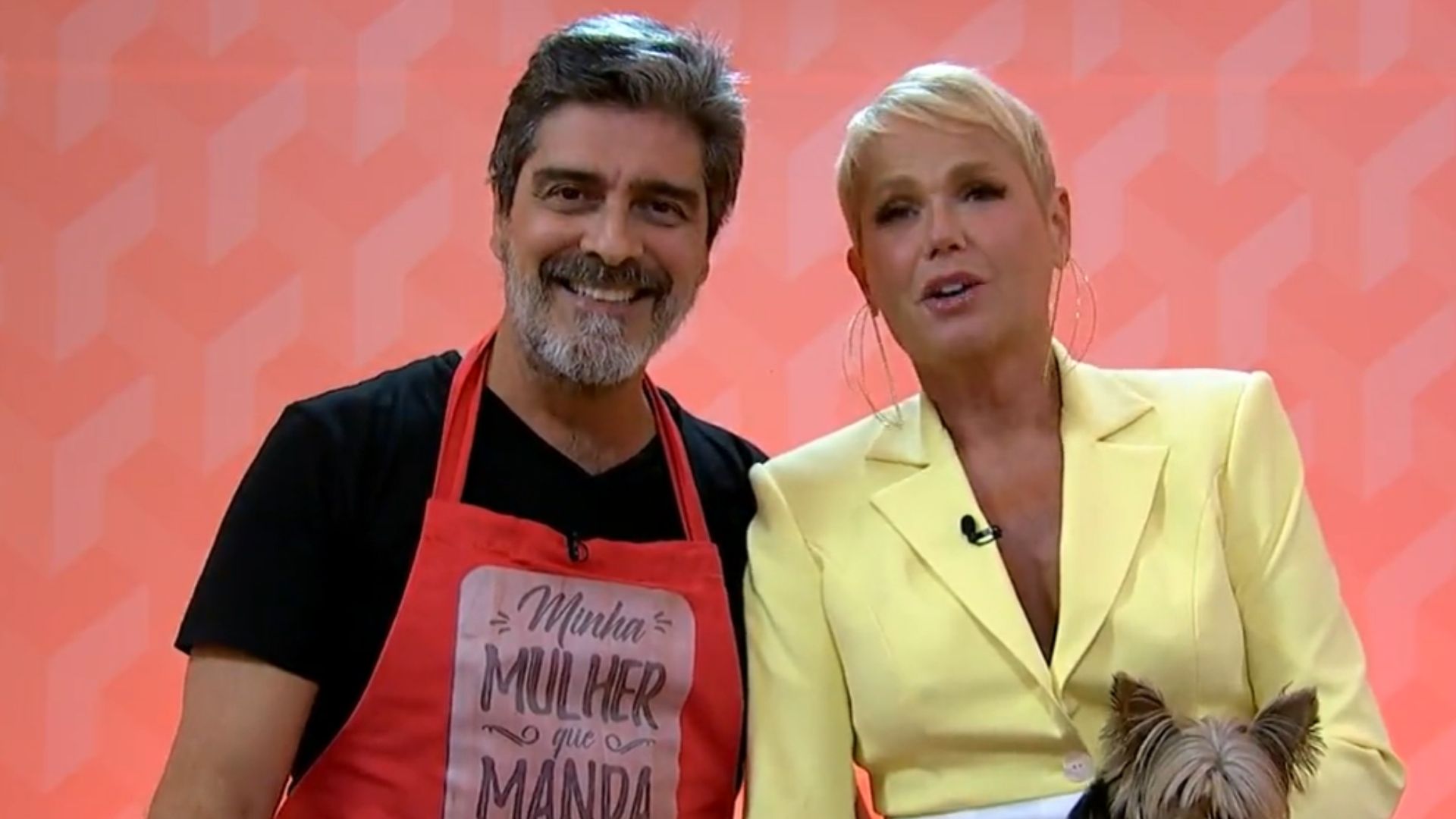 Xuxa confessa que deu em cima do namorado quando ele era noivo: “Não falava”
