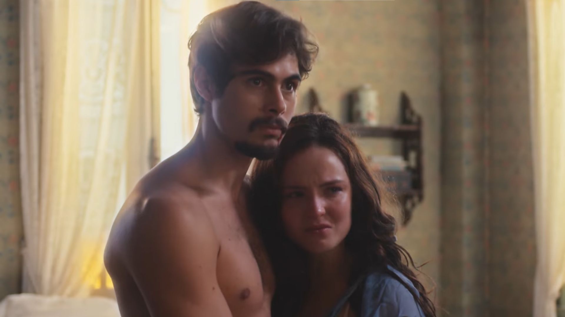Além da Ilusão: Elisa perde virgindade com Davi e apanha de Matias: “Desonrada”