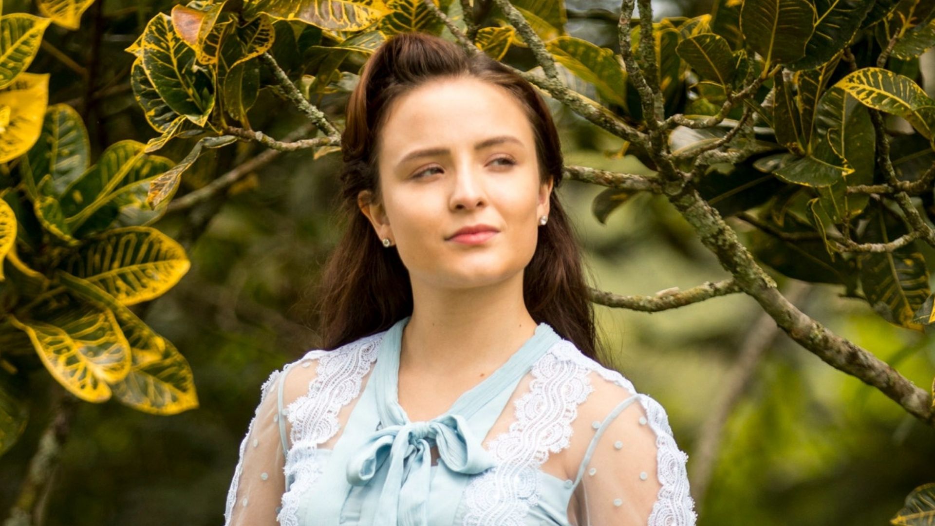 Além da Ilusão: Larissa Manoela mostra amadurecimento em estreia na Globo
