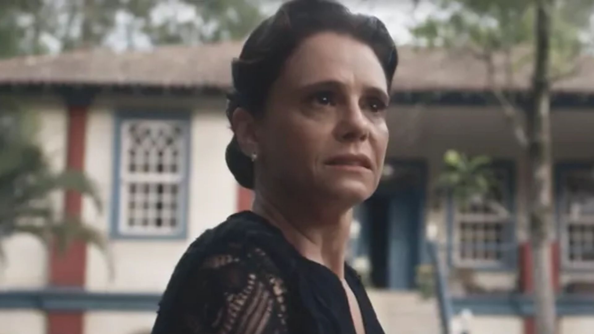 Além da Ilusão: Violeta pressente morte de Elisa: “Outra coisa ruim vai acontecer”