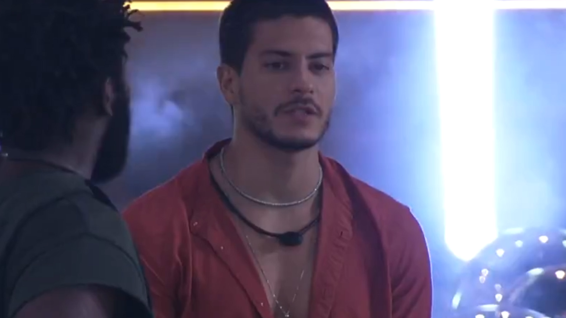BBB22: Arthur Aguiar desabafa e pensa em sair: “Cansado”