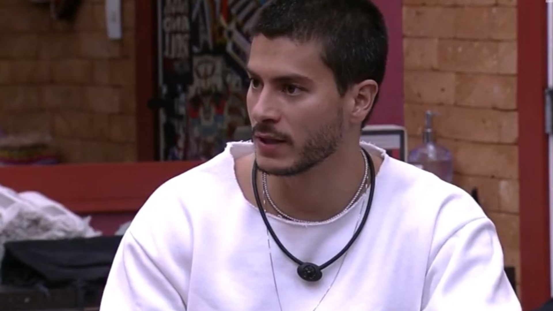 BBB22: Sem filtros, Arthur Aguiar manda recado para Maria: “Que ela aprenda”