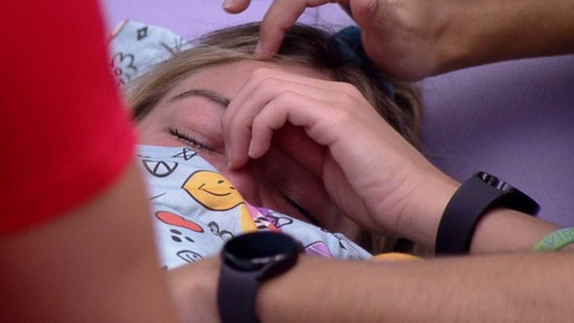 BBB22: Emparedada, Bárbara chora e se desespera por medo de sair: “Sendo realista”