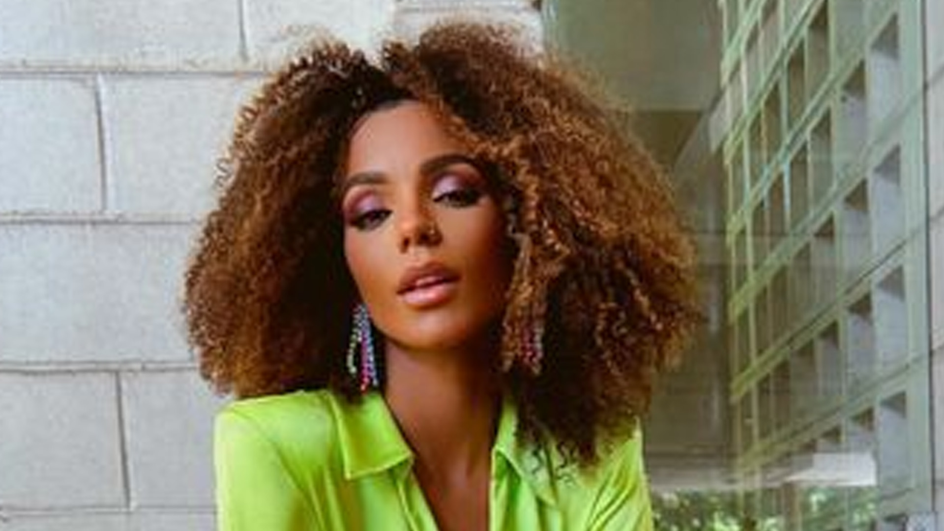 Ex-BBB Brunna Gonçalves esbanja beleza e manda recado: “Planta reagiu”