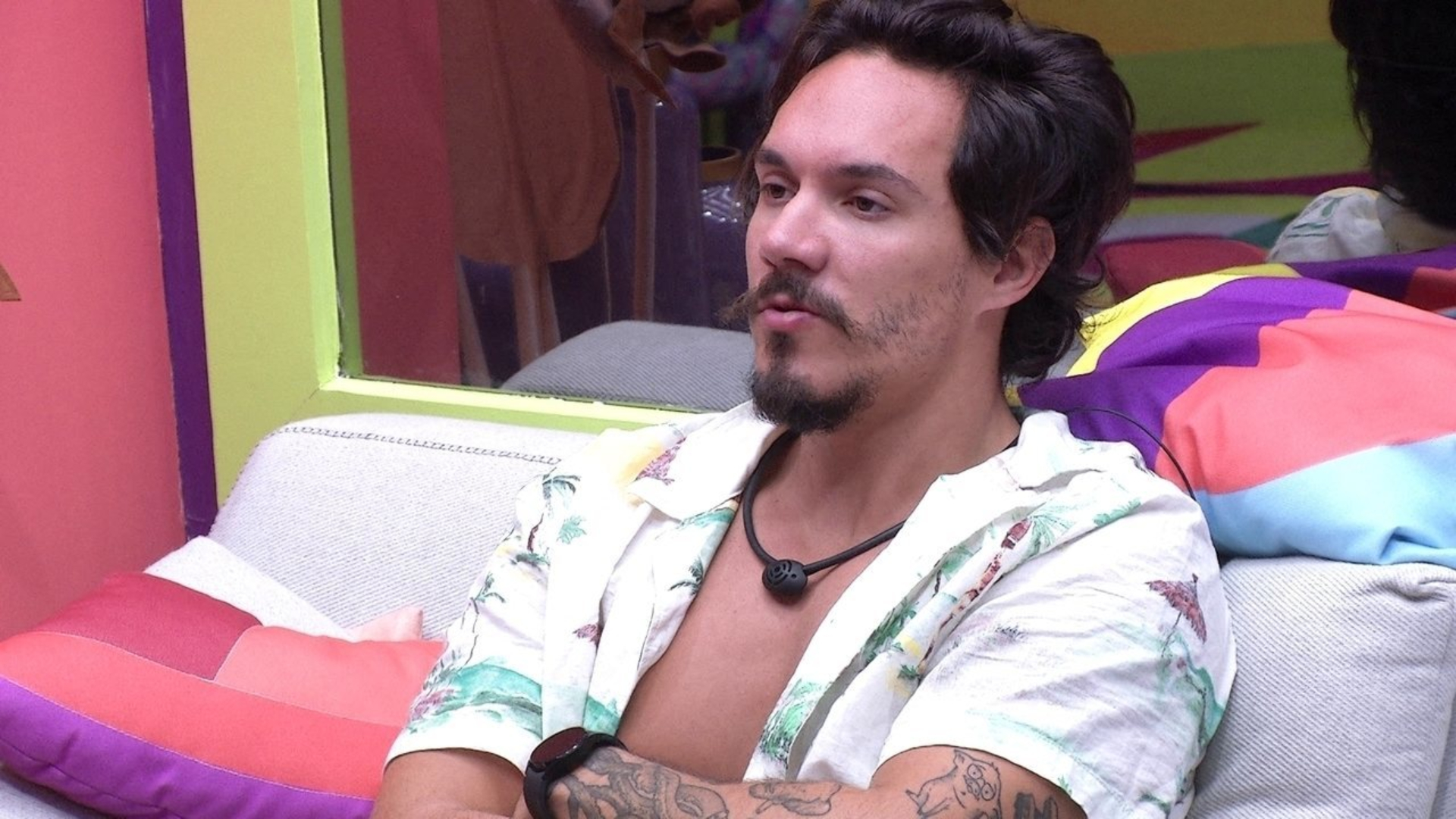 BBB22: Eliezer analisa colega de confinamento e alfineta: “Pior que a Jade”
