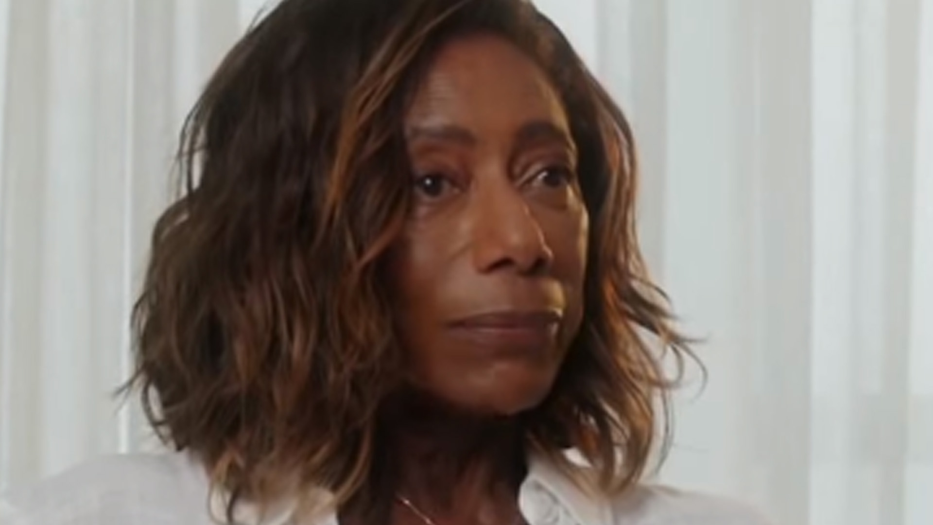 Ex-namorado de Glória Maria revela ser gay: “Tive muito medo”