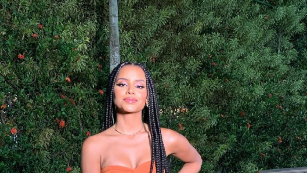 Ex-BBB Gleici Damasceno rouba a cena com vestido ousado em casamento: “Perfeita”
