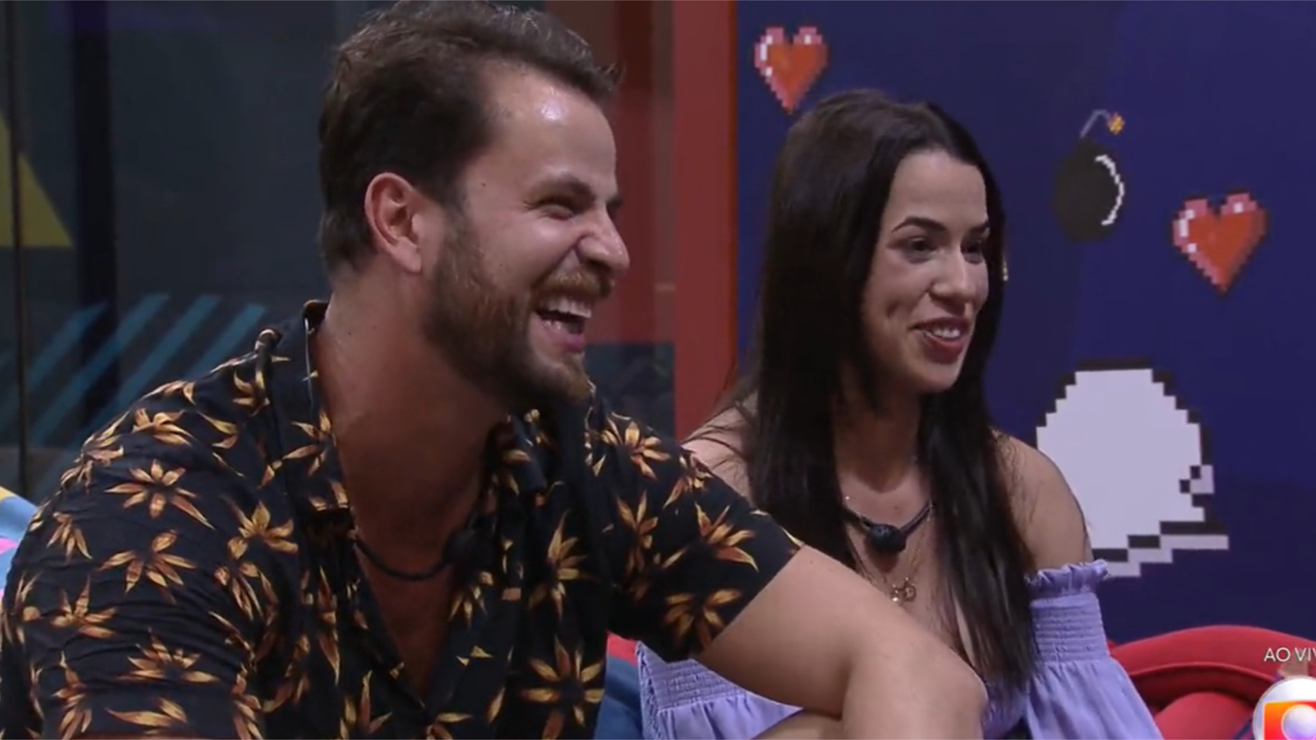 BBB22: Em 1º contato ao vivo, Larissa e Gustavo criticam sister e revelam intenções