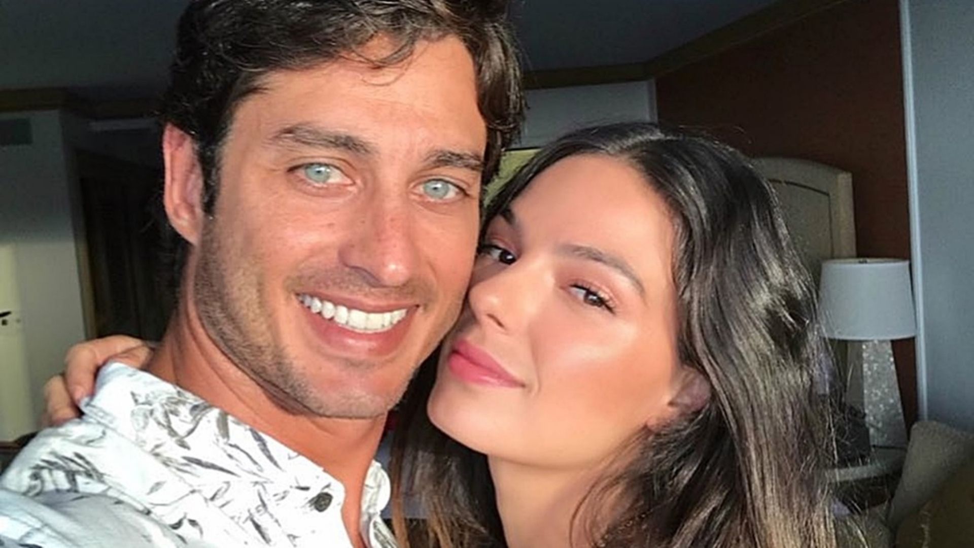 Isis Valverde anuncia fim do casamento e pede respeito: “Momento delicado”