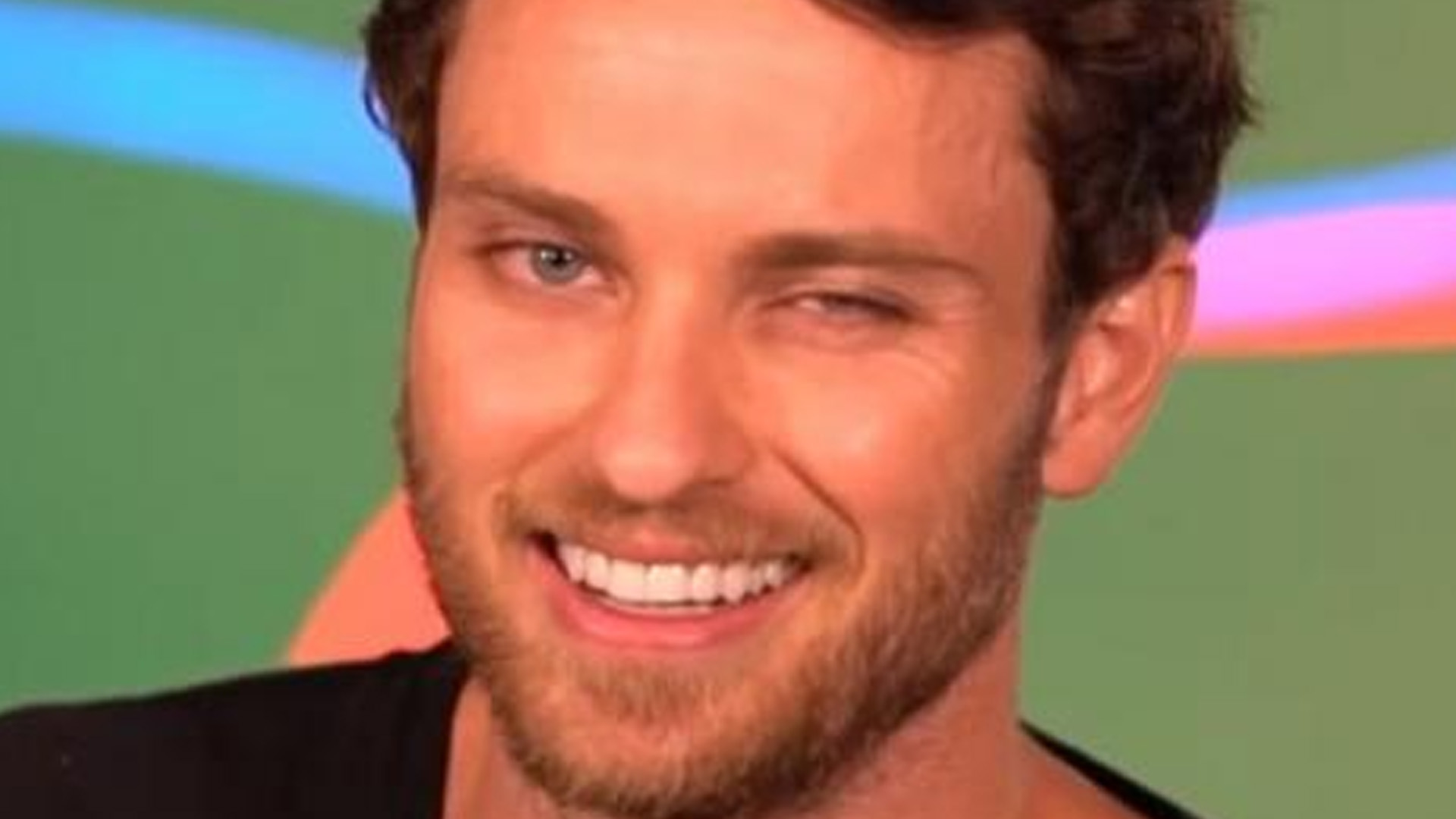 BBB22: Lucas tira a barba e visual divide opiniões: “Ficou delicado”