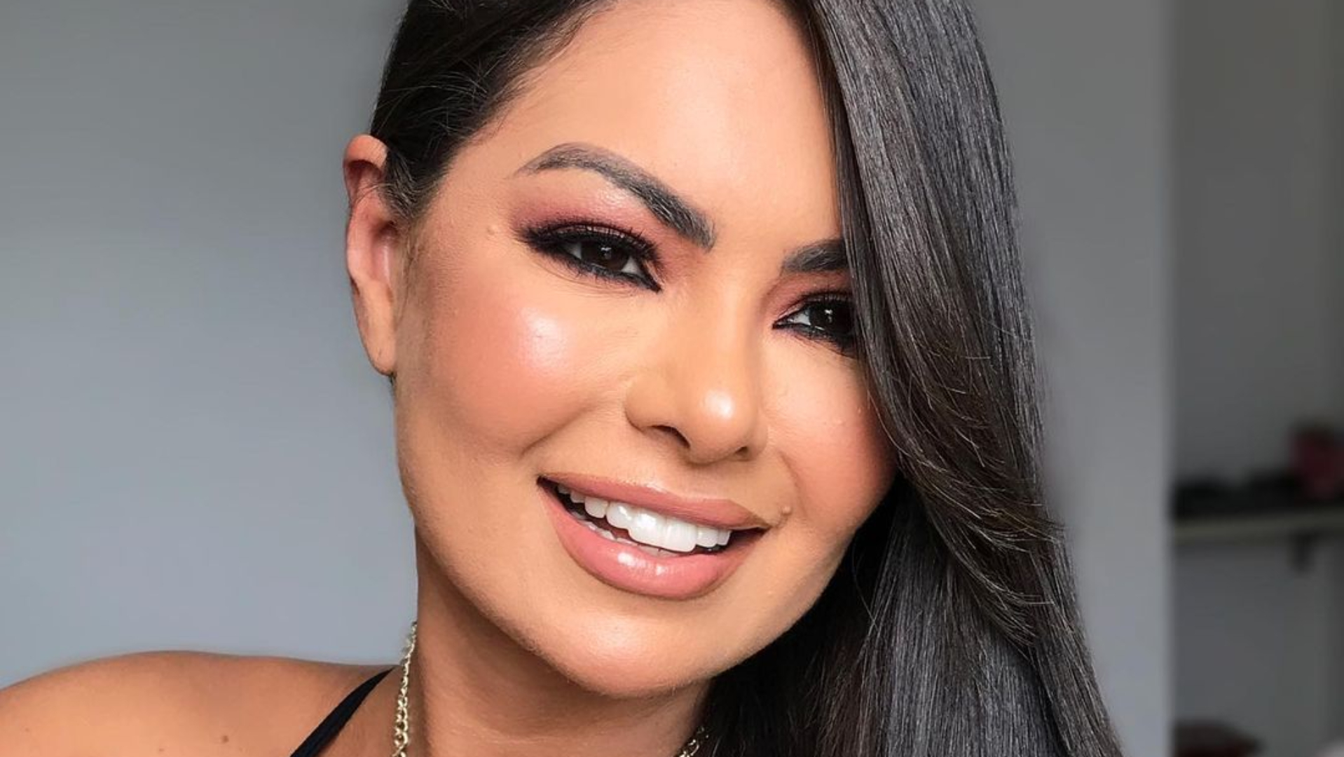 Morre aos 43 anos a cantora Paulinha Abelha, ícone do ‘Calcinha Preta’
