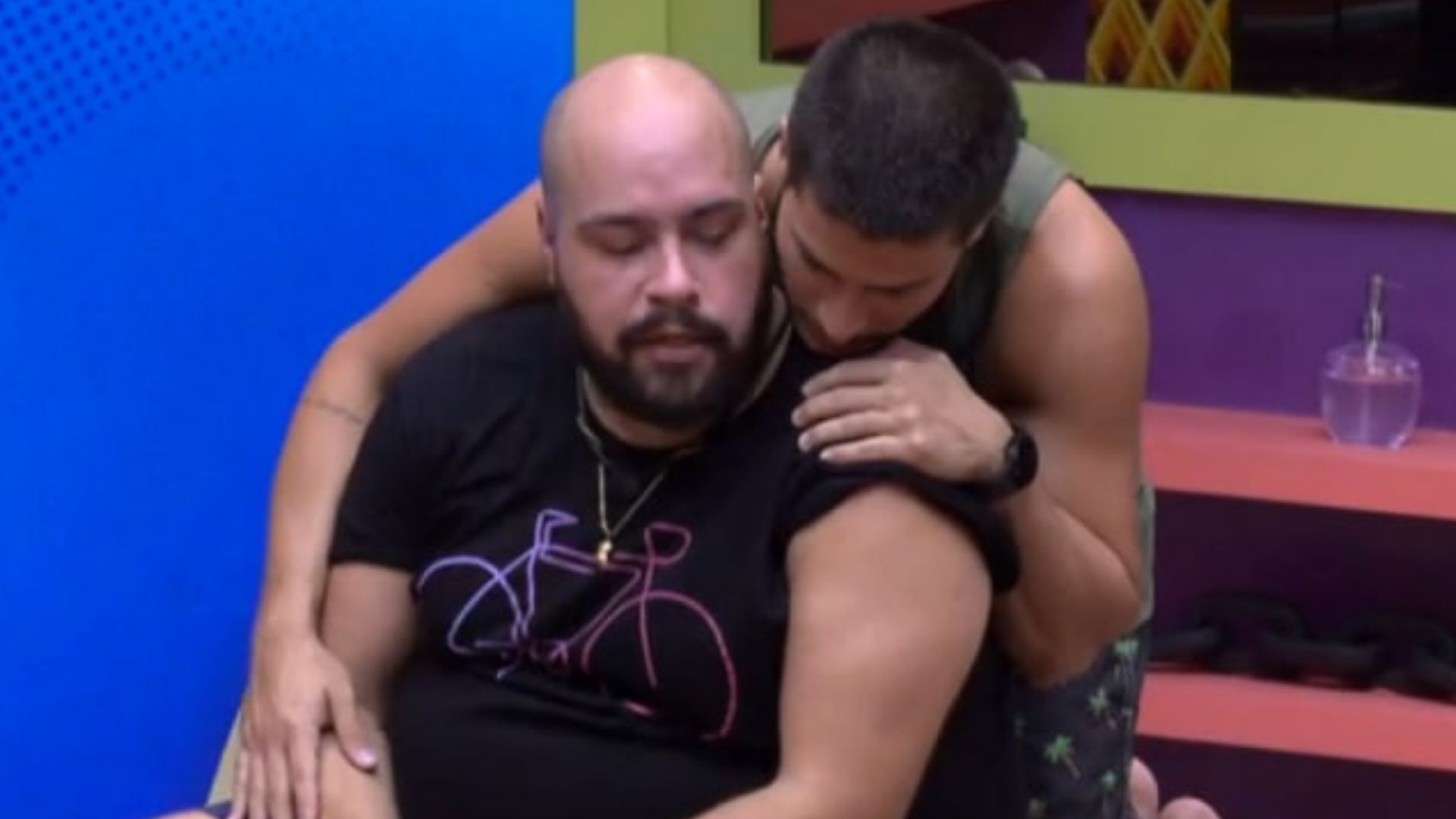 BBB22: Abalado, Tiago Abravanel faz promessa inesperada a Arthur Aguiar: “Sempre”