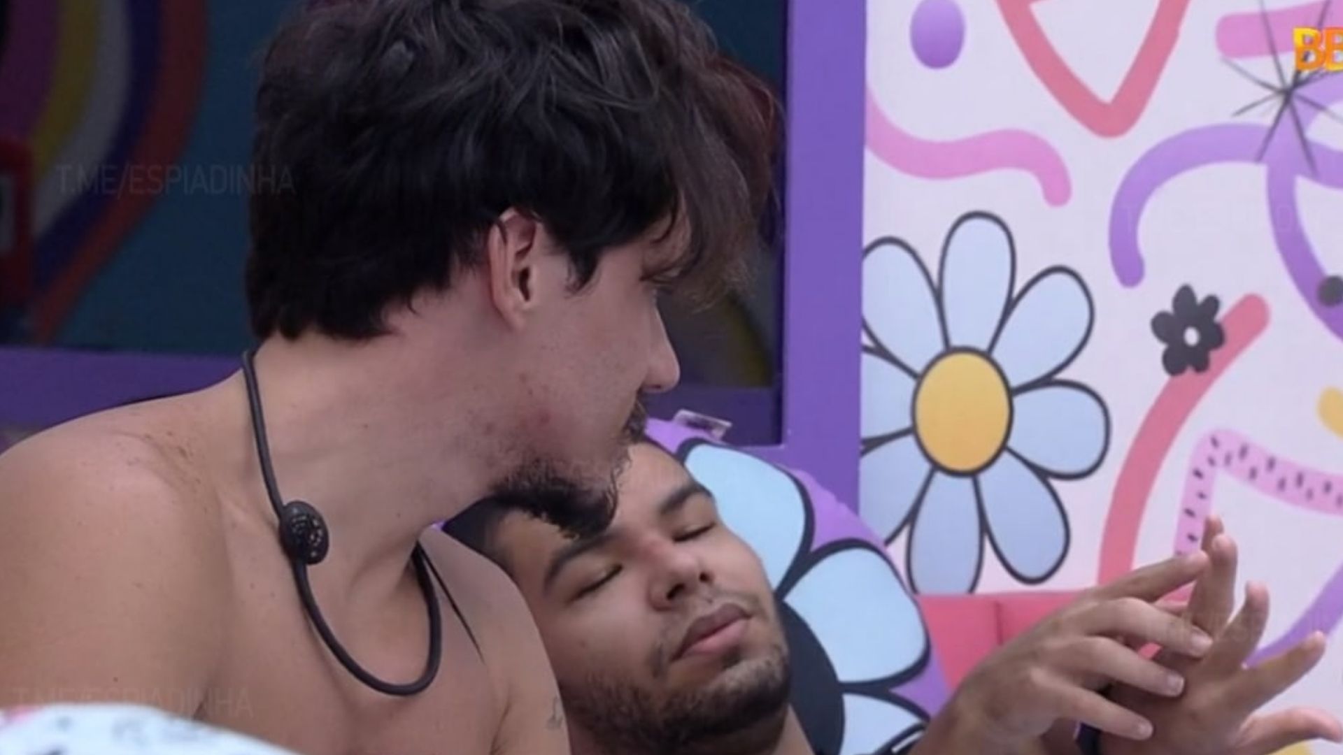 BBB22: Vyni lamenta ser excluído por brothers na casa: “A gente não vai pro VIP”