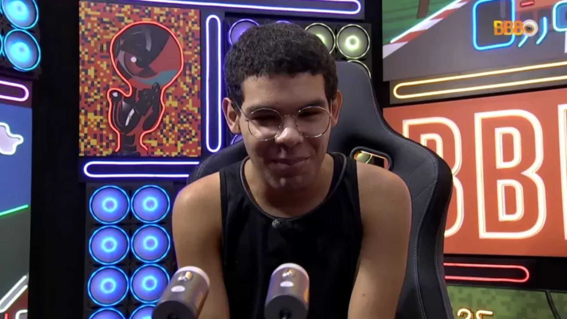 BBB22: Vyni alfineta Natália após jogo da discórdia: “Coerência e não perseguição”