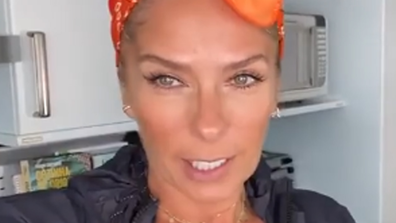 Adriane Galisteu oficializa retorno à Record depois de 18 anos: “Eu voltei”