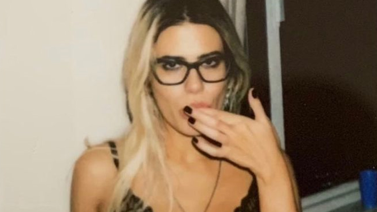 Filha de Glória Pires, Antônia Morais causa ao posar com sutiã transparente: “Fenomenal”