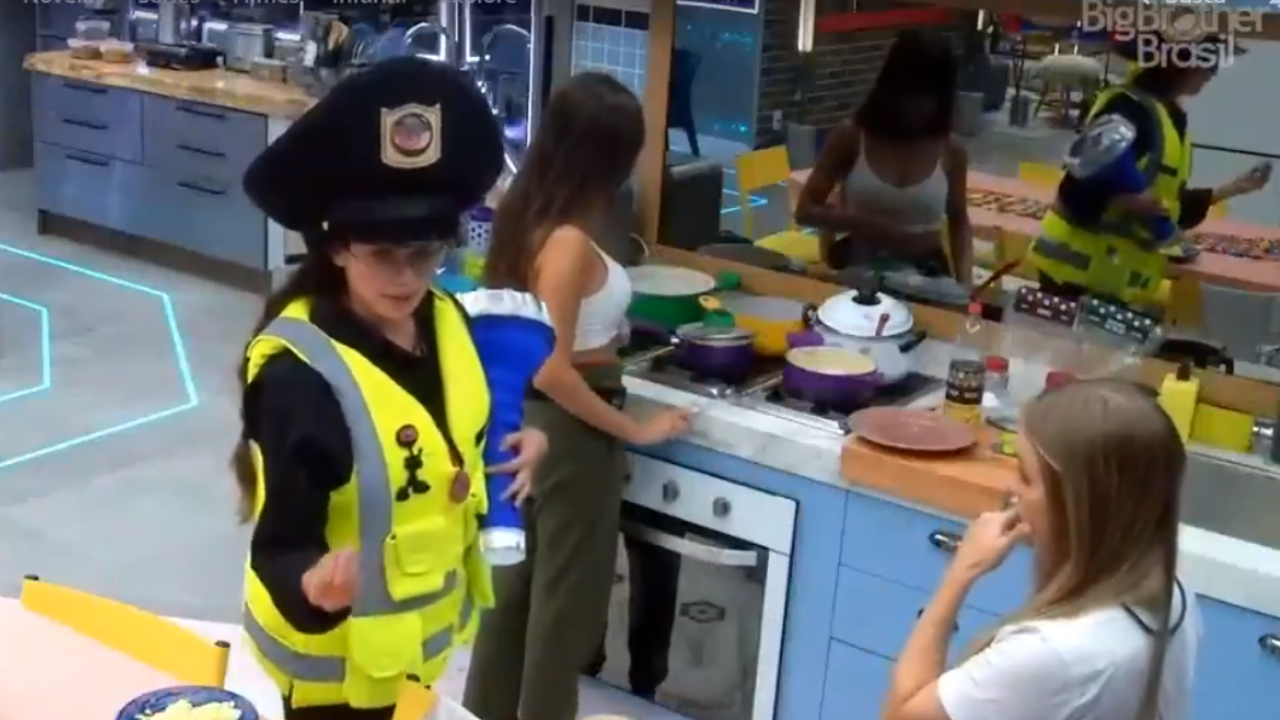 BBB21: Juliette chora ao ver que brothers só deixaram arroz queimado para Fiuk comer: “Não consegue fazer em pé”