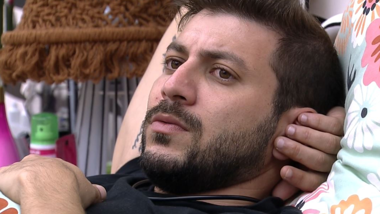 BBB21: Em dia de decisão, Caio opina sobre resultado do Paredão: ”Acho que ela sai”